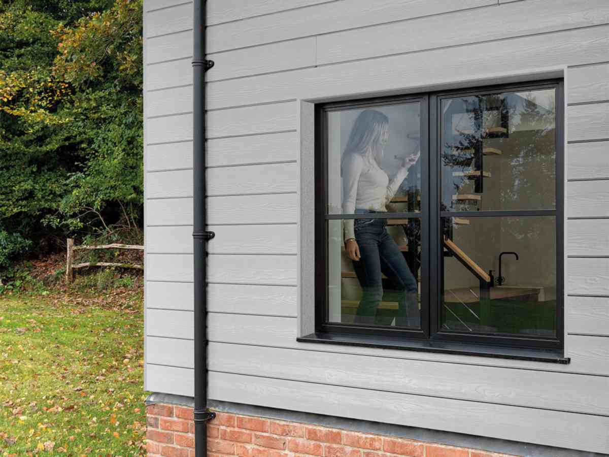 Bardage clin Cedral Click Relief fibre-ciment C51 gris argent largeur utile  173mm 12x186x3600mm Réf: 118587 - Main Image