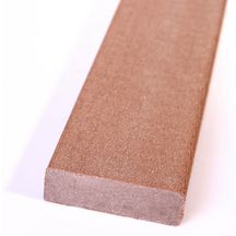 Jupe de finition bois composite Elégance - 20x70x2000 mm - Brun Exotique lisse