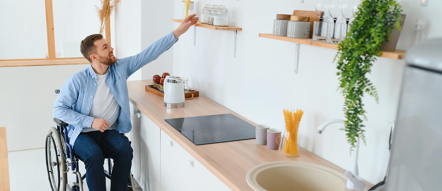 Comment réussir l’aménagement d’une cuisine adaptée PMR ? Dispano